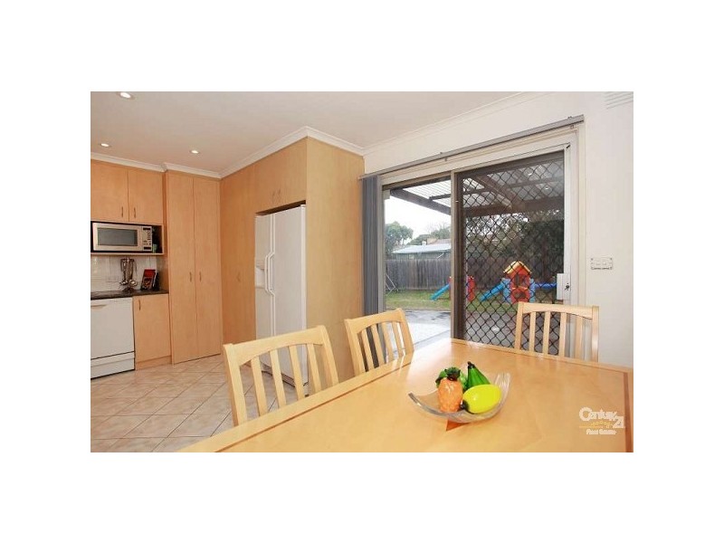 30 Cosier Drive, Noble Park VIC 3174