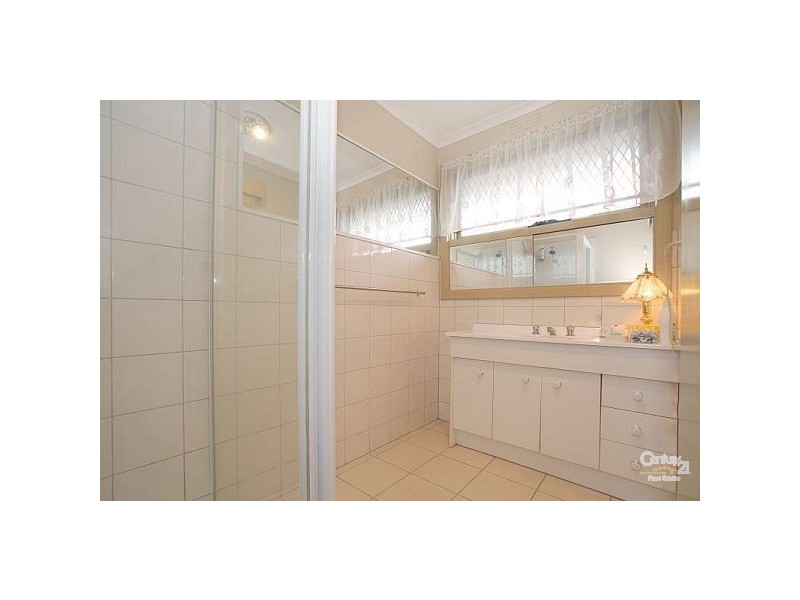 2/68-72 Athol Road, Springvale South VIC 3172