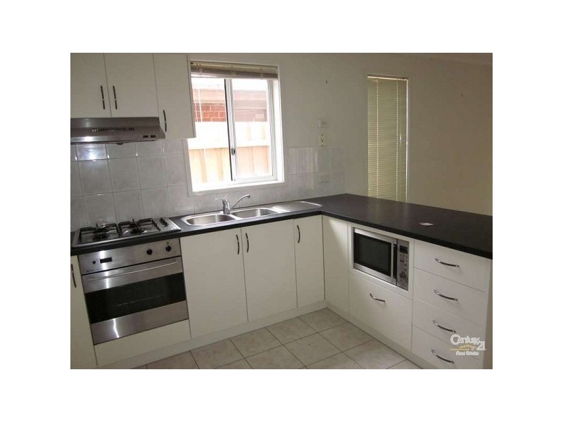 8 Sylvan Avenue, Keysborough VIC 3173