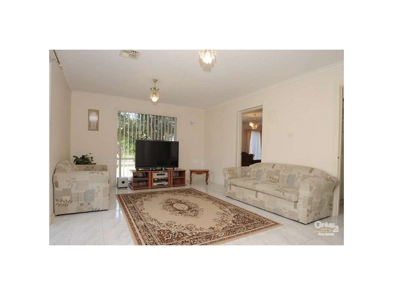 3 Daffodil Crt, Endeavour Hills VIC 3802