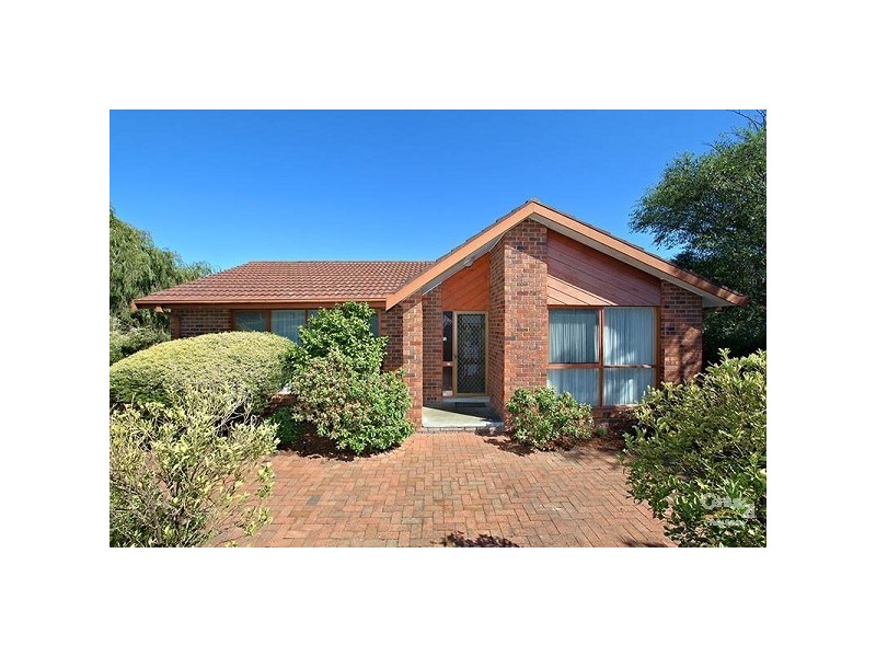1 Harrow Place, Endeavour Hills VIC 3802