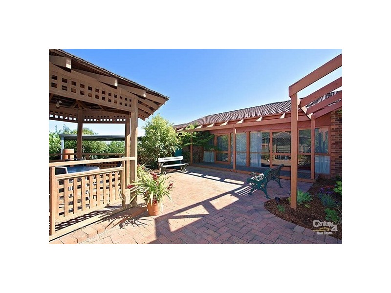 1 Harrow Place, Endeavour Hills VIC 3802