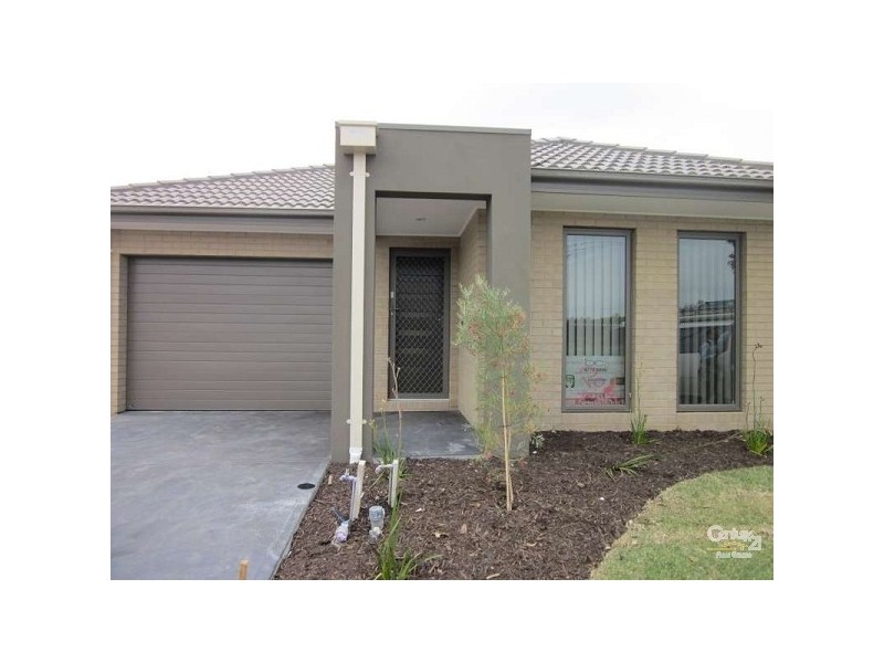 3 Kaya Mews, Dandenong South VIC 3175