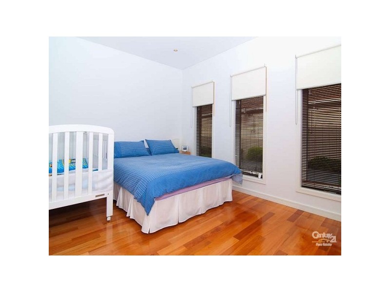 2/132 Lightwood Road, Noble Park VIC 3174