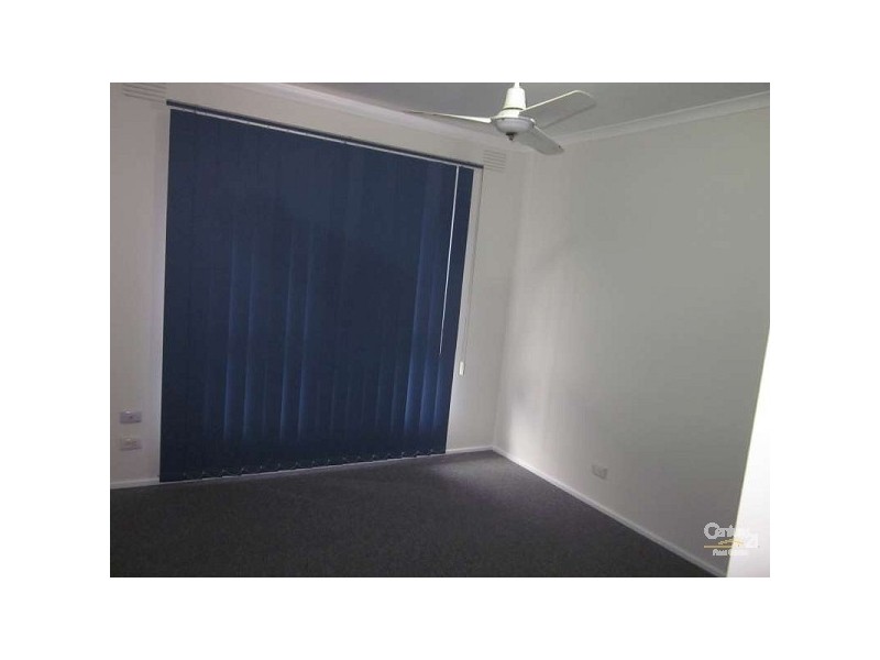 19 Ainsleigh Court, Cranbourne VIC 3977