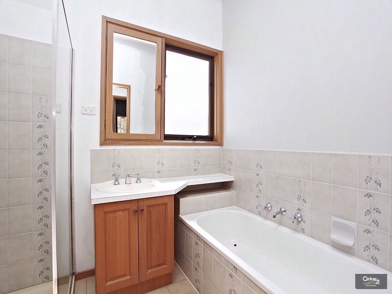 1 Harrow Place, Endeavour Hills VIC 3802
