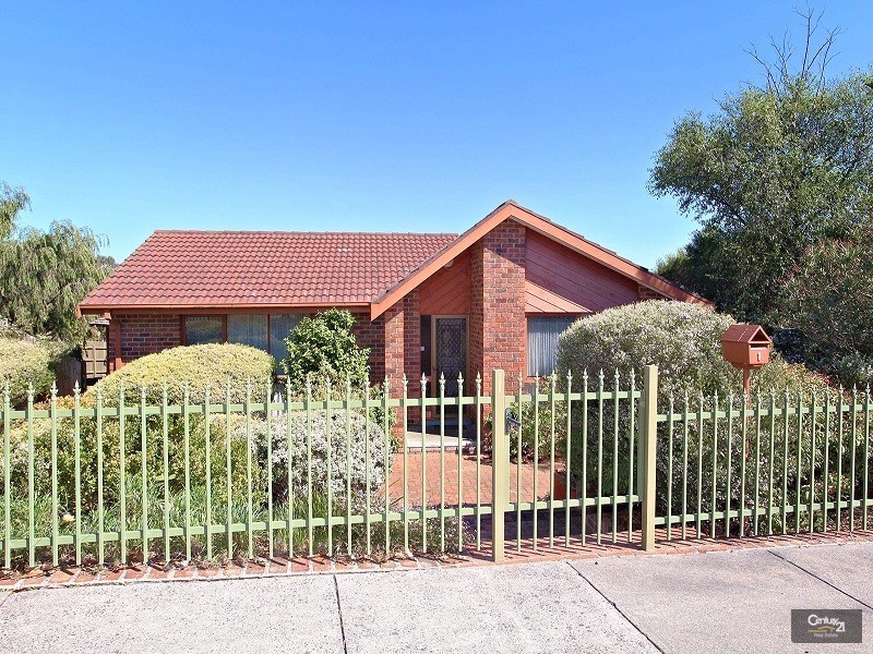 1 Harrow Place, Endeavour Hills VIC 3802