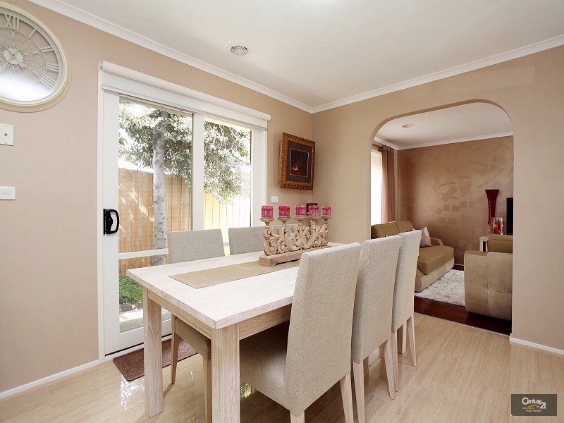 2/25 Ellt Crescent, Noble Park VIC 3174