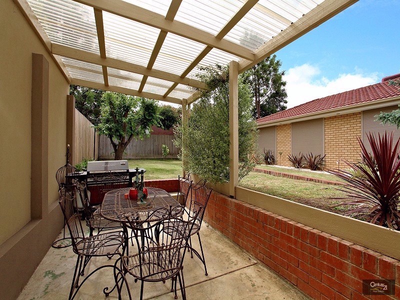 2/25 Ellt Crescent, Noble Park VIC 3174