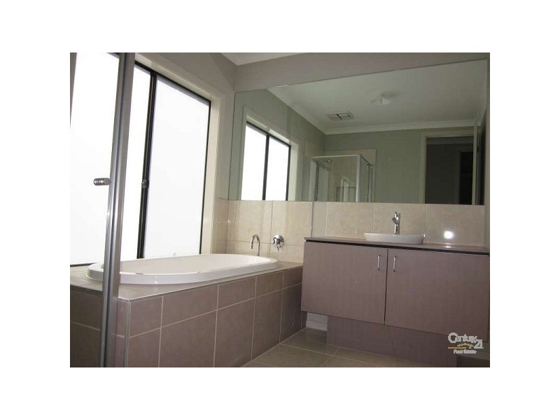 170 Mountain View Boulevard, Cranbourne North VIC 3977