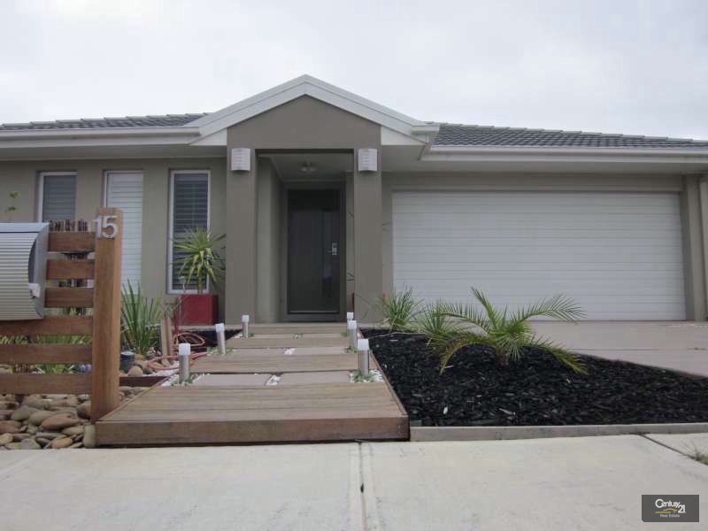 15 Cottongum Ave, Keysborough VIC 3173