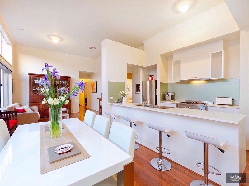 15 Cottongum Ave, Keysborough VIC 3173