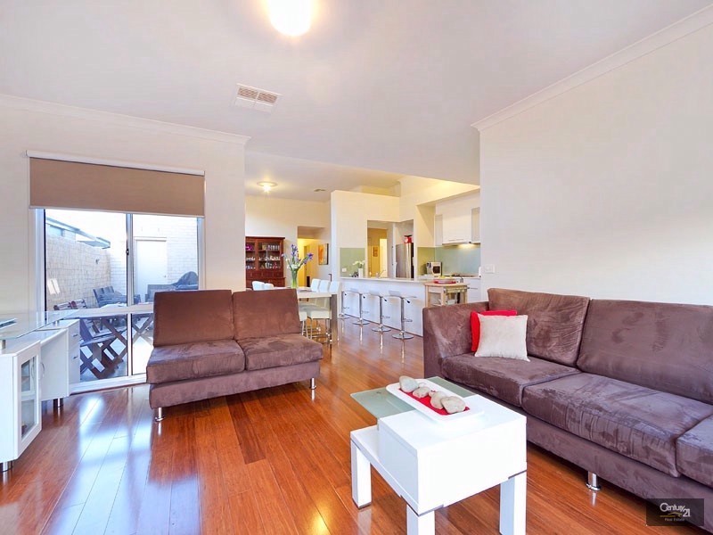 15 Cottongum Ave, Keysborough VIC 3173