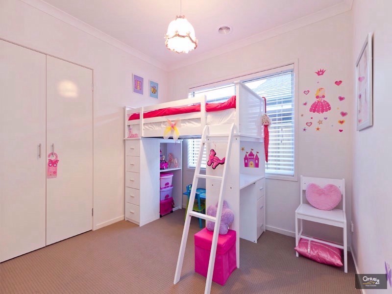 15 Cottongum Ave, Keysborough VIC 3173