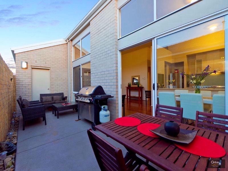 15 Cottongum Ave, Keysborough VIC 3173