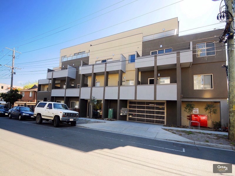 28/2-4 Hutton Street, Dandenong VIC 3175