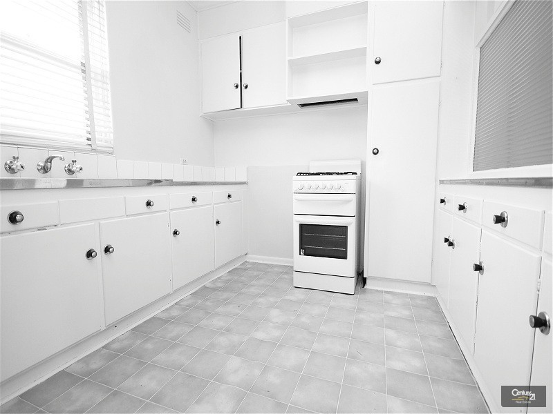 8/42 Princes Hwy, Dandenong VIC 3175