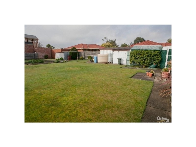 29 Leonard Avenue, Noble Park VIC 3174