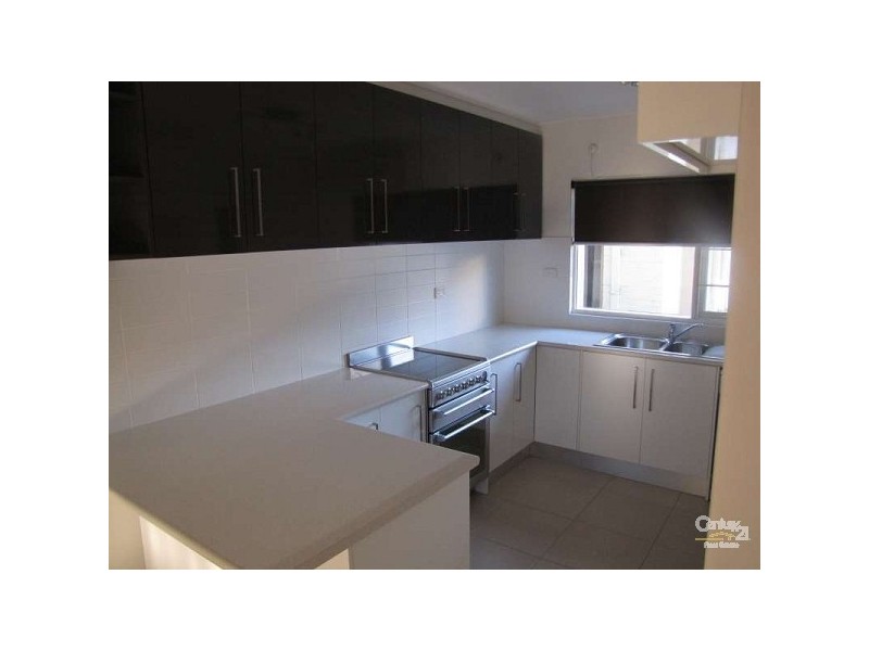 2/293 Nepean Hwy, Seaford VIC 3198