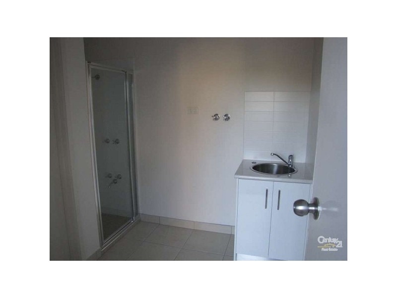 2/293 Nepean Hwy, Seaford VIC 3198