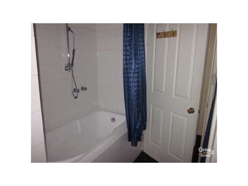 10/98 Kelvinside Road, Noble Park VIC 3174