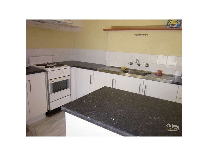 2/30 Kelvinside Road, Noble Park VIC 3174