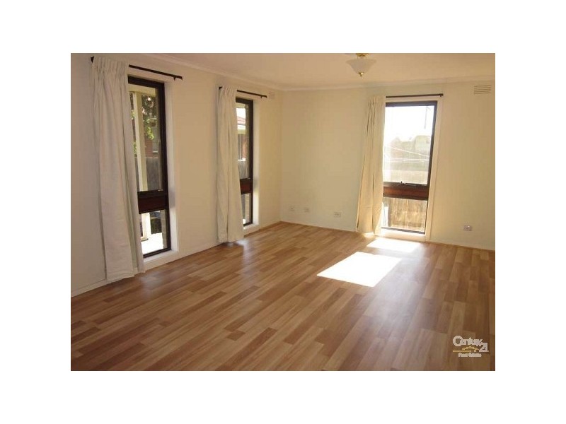 2/41 St James Avenue, Springvale VIC 3171