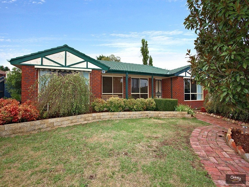 9 Patterson Court, Endeavour Hills VIC 3802