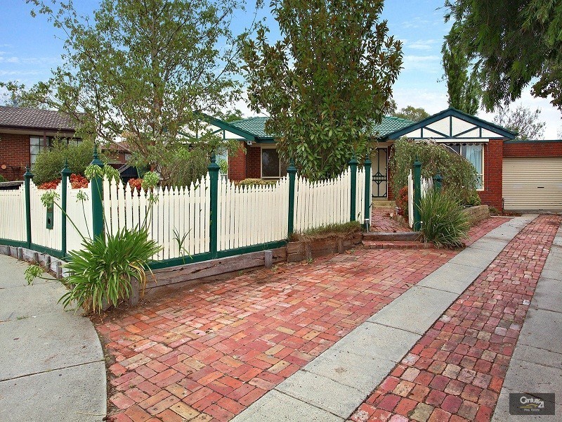 9 Patterson Court, Endeavour Hills VIC 3802