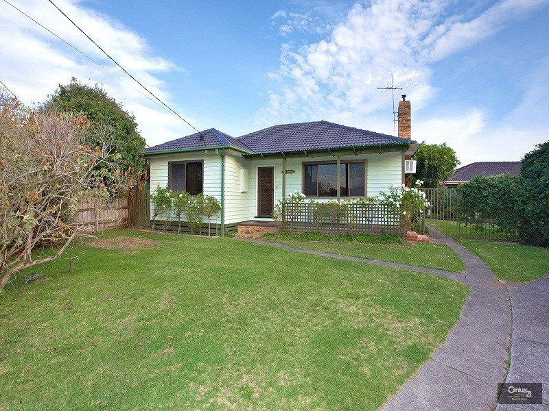 4 Clay Court, Dandenong North VIC 3175