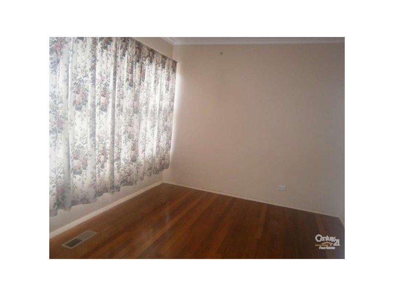 5 Peach Court, Doveton VIC 3177