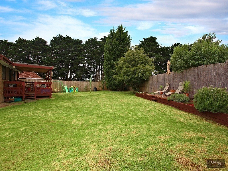 20 Leigh Court, Doveton VIC 3177