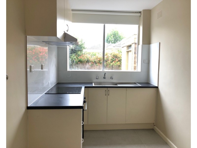 2/40 Nockolds Crescent, Noble Park VIC 3174