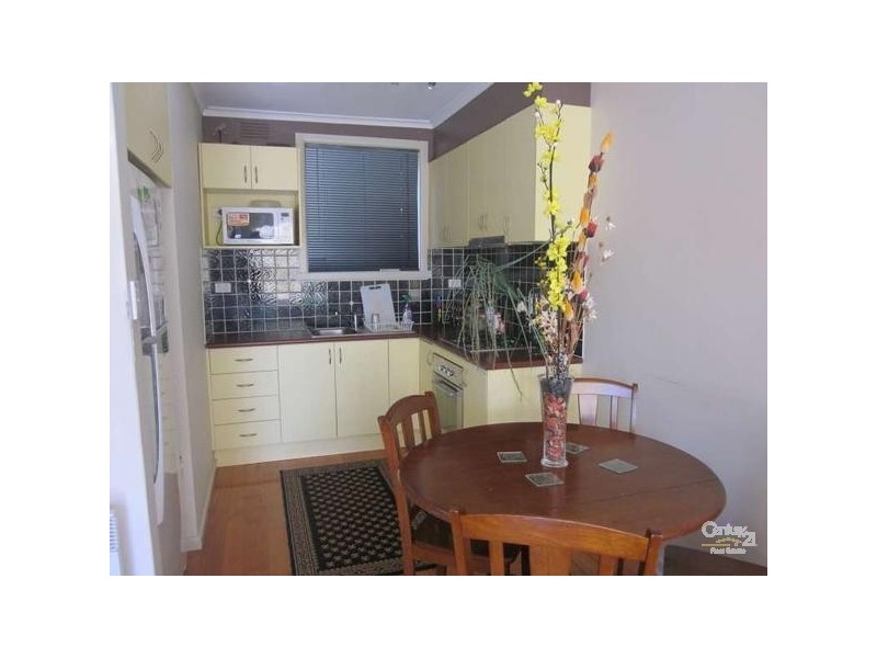 2/32 Vincent Crescent, Noble Park VIC 3174