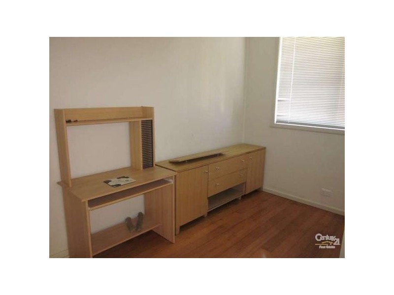 2/32 Vincent Crescent, Noble Park VIC 3174