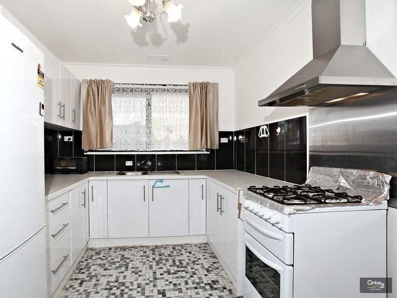 7/15 Close Ave, Dandenong VIC 3175