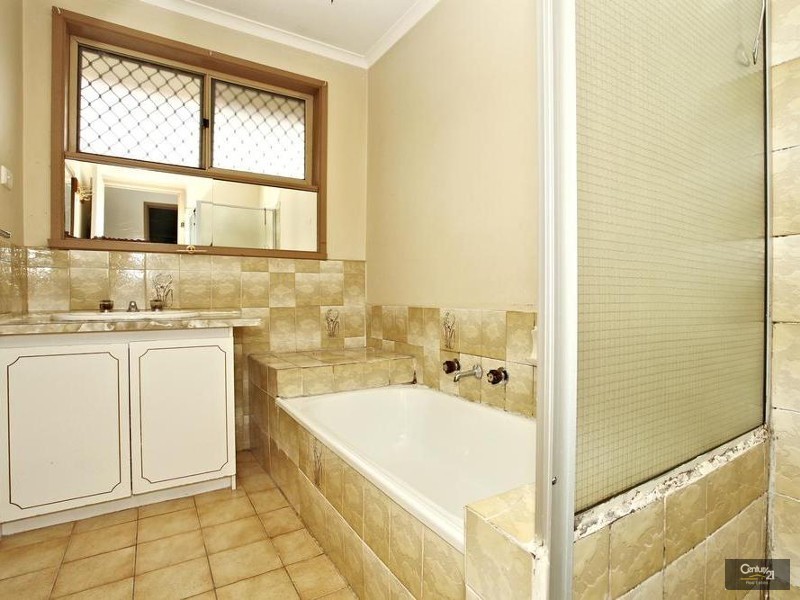 1/4 Royal Ave, Springvale VIC 3171