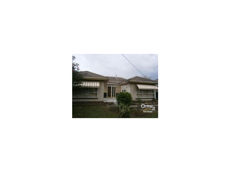 12 Lyall Street, Cranbourne VIC 3977