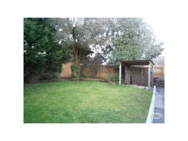 50 Sweet Gum Avenue, Narre Warren VIC 3805