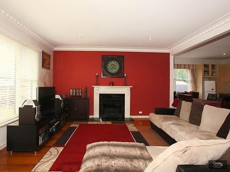 6 Crawford Ave, Dandenong North VIC 3175