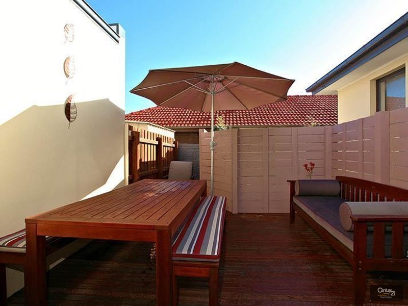 6 Crawford Ave, Dandenong North VIC 3175