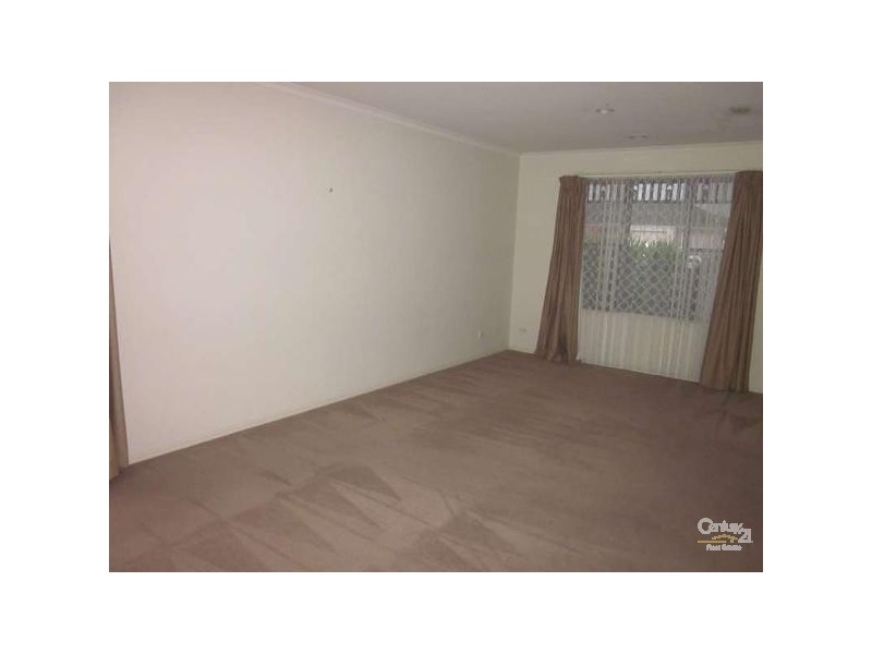 20 Jacaranda Way, Pakenham VIC 3810