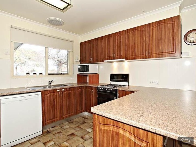 11 Darren Road, Springvale South VIC 3172