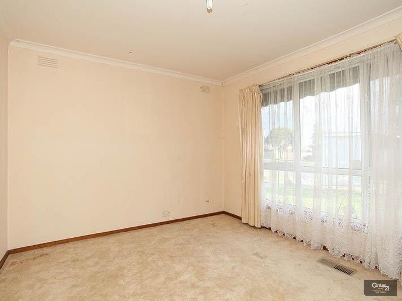 35 Somerset Drive, Keysborough VIC 3173