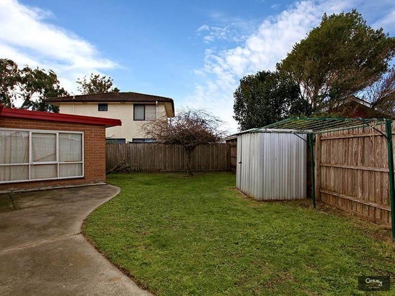 35 Somerset Drive, Keysborough VIC 3173