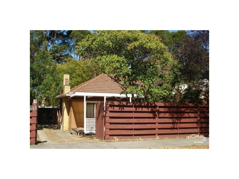 5 Phillip Ave, Springvale VIC 3171