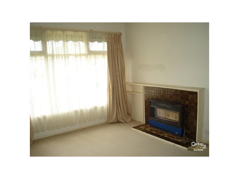 16 Glendale Road, Springvale VIC 3171