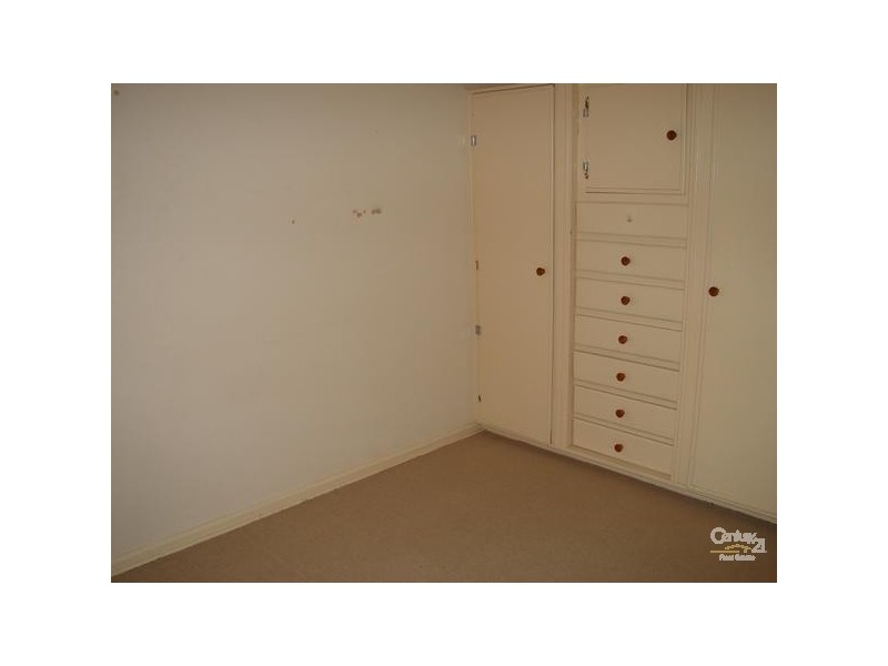 16 Glendale Road, Springvale VIC 3171