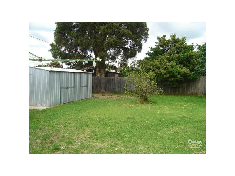 16 Glendale Road, Springvale VIC 3171