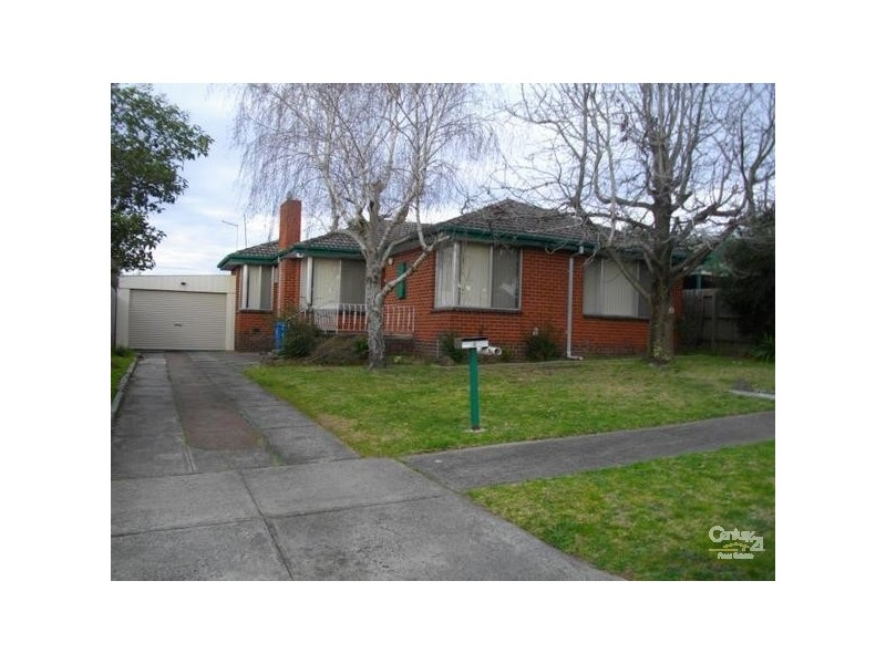 4 Lawrence Crescent, Noble Park North VIC 3174